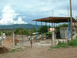 mylotsvalenzuelaworking904.jpg